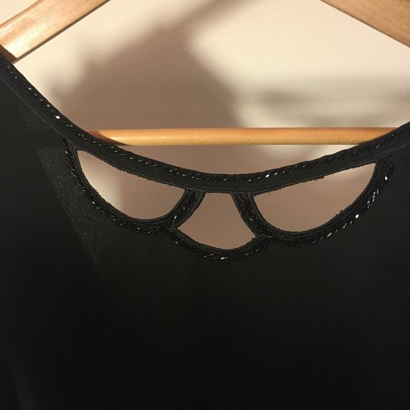 Beautiful black HM dress with a little sparkle - Picture 4 of 4